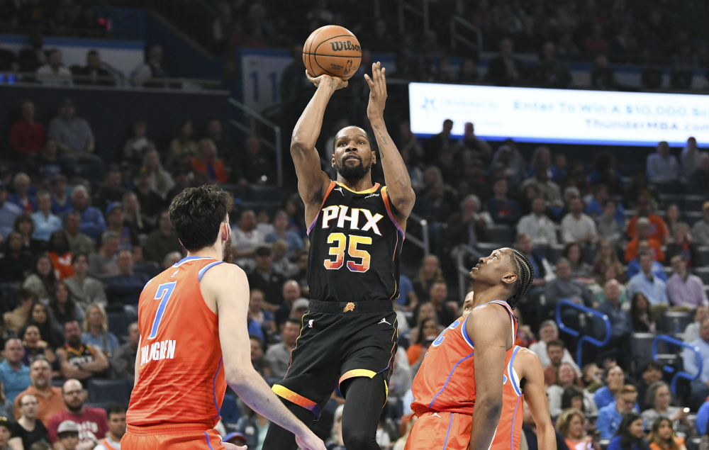 杜兰特连续五场比赛得分超过重返赛场，美国队不断突破！全场沸腾不已的简单介绍