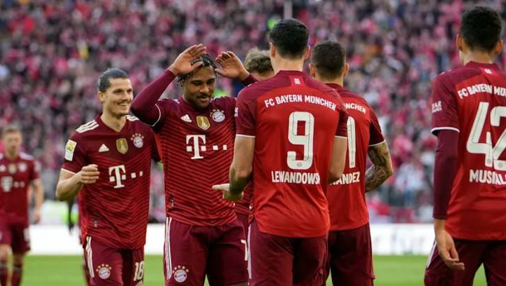 数据复盘：拜仁慕尼黑四强战对阵AC米兰，利拉德效率值爆表的简单介绍